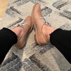 Brunello Cucinelli Tan Leather Lace-Up Flats